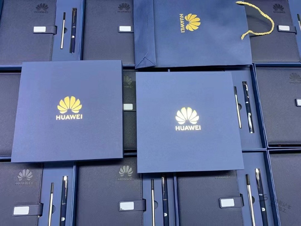 如何用最簡單的方式進行筆記本定做的頁面排版設(shè)計？
